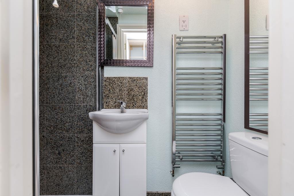 Watford General Suites Экстерьер фото